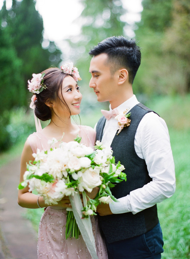 JennyTongPhotography-XingmaQuillage-MeadowsFlowers-FoiWedding-Editorial-Garden-prewedding-engagement-hongkong-000