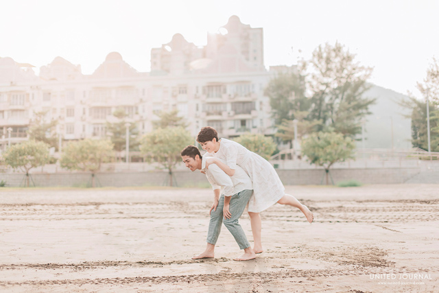 Sweet Simple Macau Engagement Shoot Hong Kong Wedding Blog