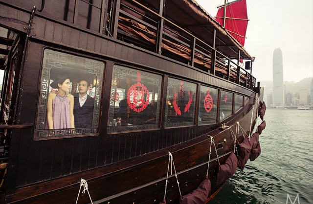 Metrophoto-tsimshatsui-ferry-peak-hongkong-prewedding-engagement-033