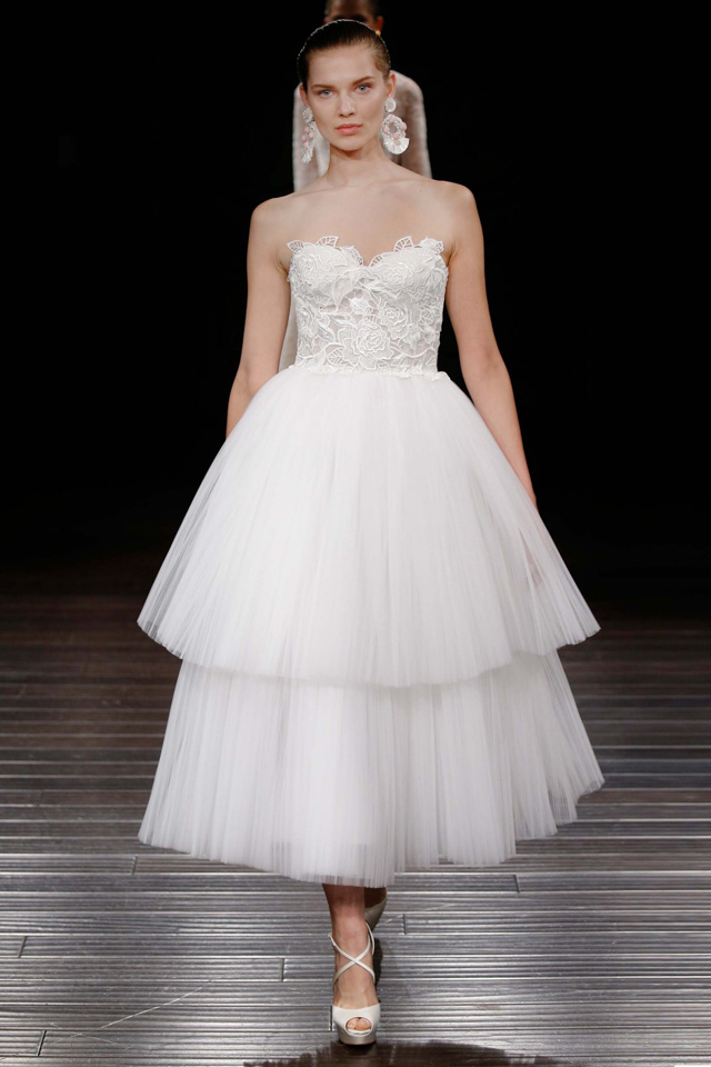 NaeemKhan-bridal-ss17-hongkong-fashion-013