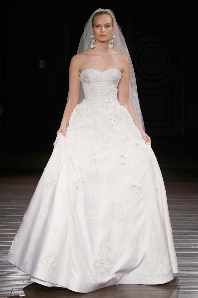 NaeemKhan-bridal-ss17-hongkong-fashion-022