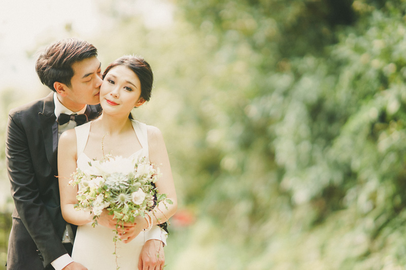 donnalamphotography-engagement-prewedding-hongkong-studio-saikung-bouquet-apieceofcake-033
