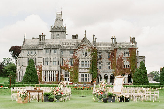 03-brosnanphotographic_ericamatt1-irish-castle-wedding