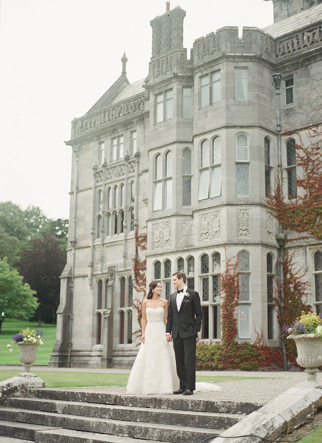04-brosnanphotographic_ericamatt2-irish-castle-wedding