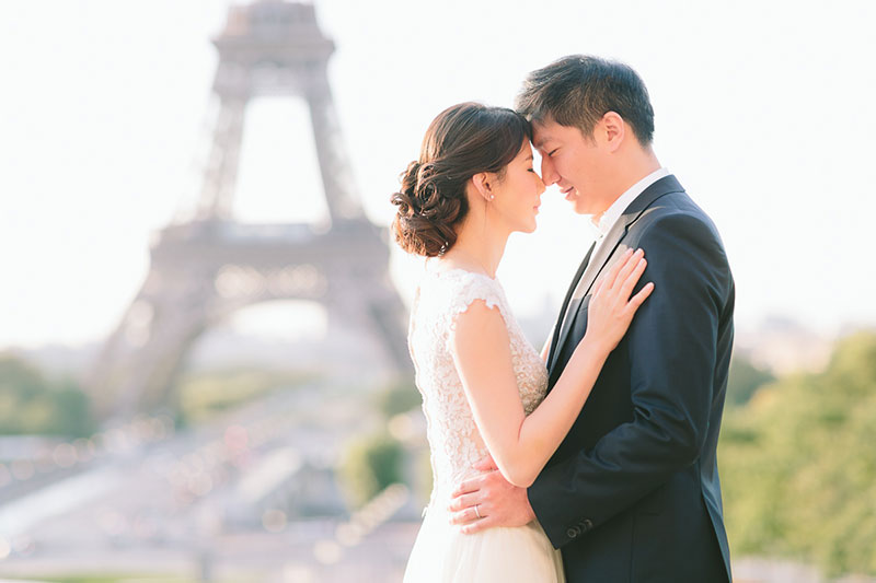 French-Grey-Stephanie-Overseas-Wedding-BigDay-Paris-Romance-009