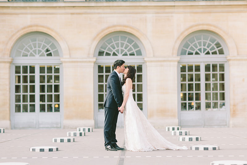 French-Grey-Stephanie-Overseas-Wedding-BigDay-Paris-Romance-024