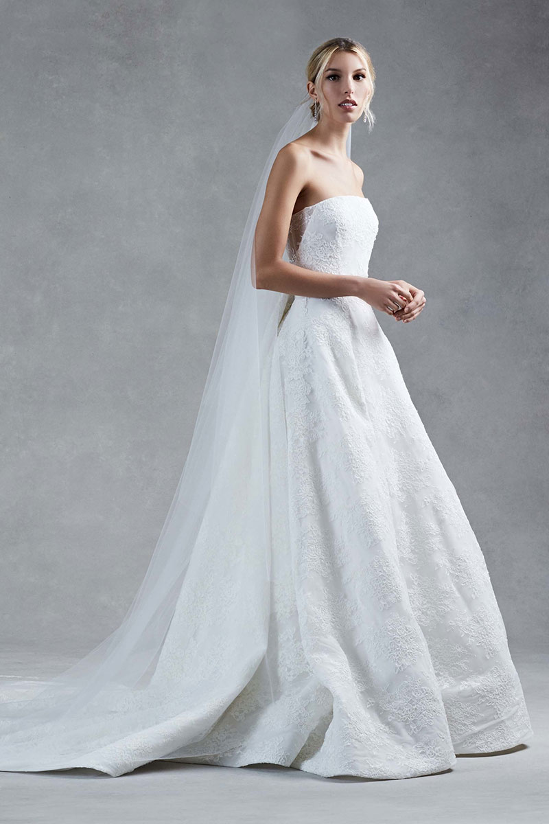 Oscar-de-la-Renta-Bridal-Fall-2017-Wedding-Fashion-Inspiration-012