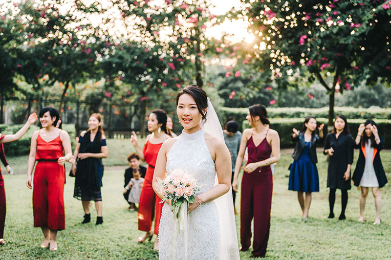 Emma-Fok-Hong-Kong-Wedding-Beas-River-Country-Club-Garden-Outdoor-Red-034