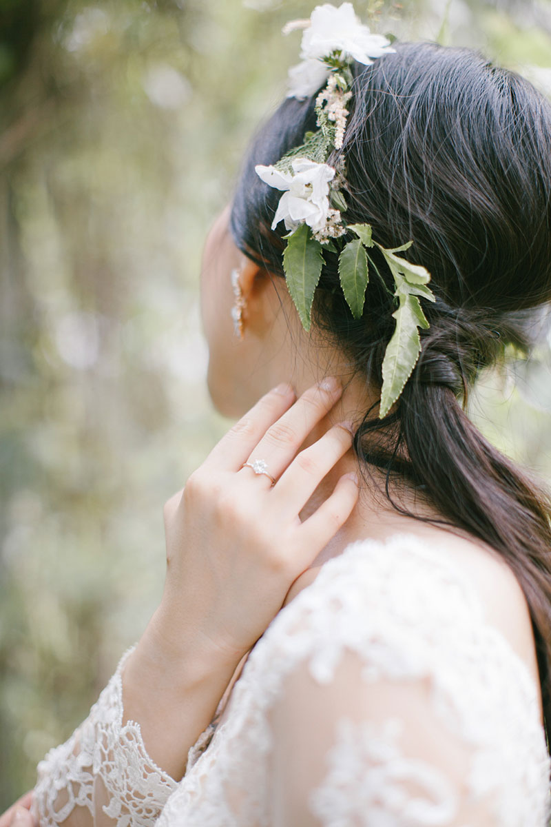 Lukas-Chan-Hong-Kong-Engagement-Prewedding-Ivy-Choy-Makeup-Alfred-Garden-Grassland-Floral-002