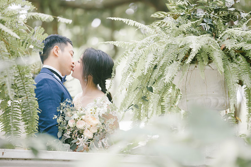 Lukas-Chan-Hong-Kong-Engagement-Prewedding-Ivy-Choy-Makeup-Alfred-Garden-Grassland-Floral-015