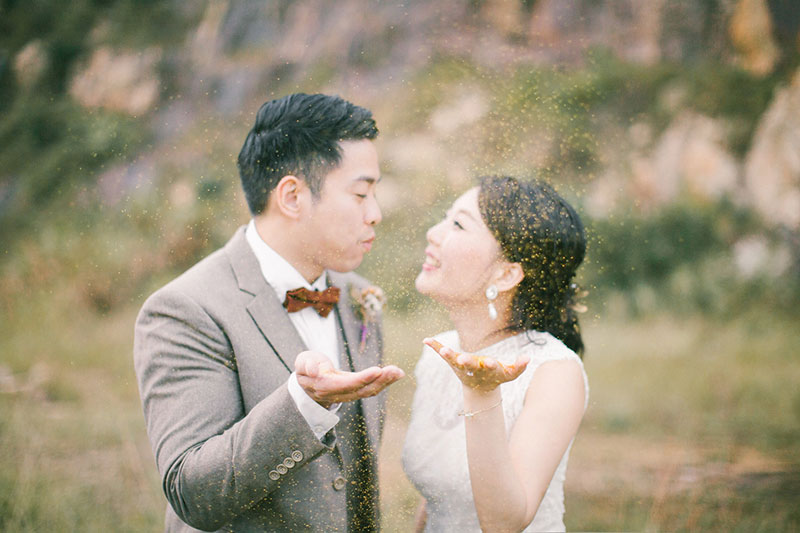 Lukas-Chan-Hong-Kong-Engagement-Prewedding-Ivy-Choy-Makeup-Alfred-Garden-Grassland-Floral-040