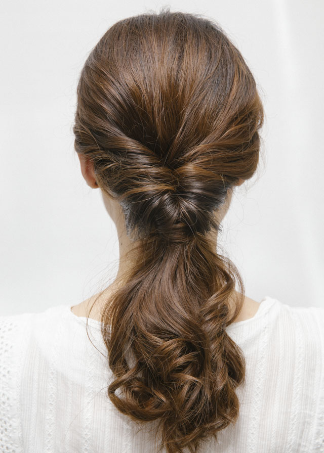Quick And Easy Hairstyles For A Wedding