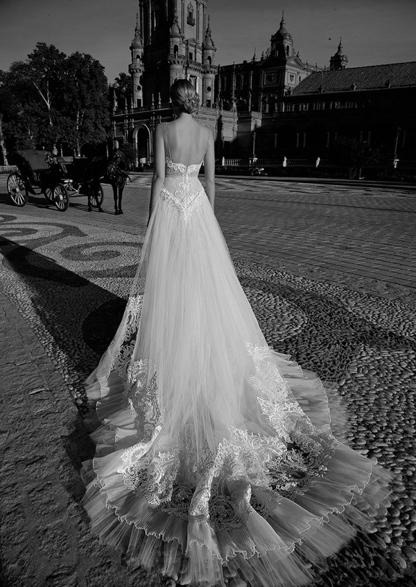alon-lovne-white-2017-collection-bridal-fashion-inspiration-014