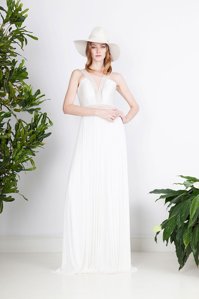 Divine-Atelier-2017-Collection-Bridal-Gown-Dress-Fashion-Inspiration-Wedding-009