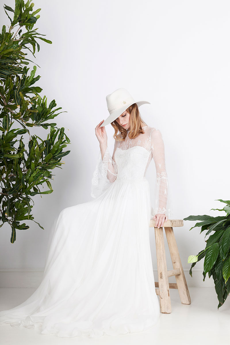 Divine-Atelier-2017-Collection-Bridal-Gown-Dress-Fashion-Inspiration-Wedding-026