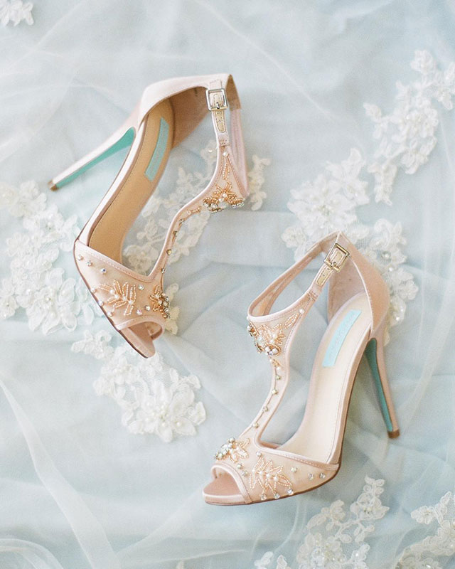 25 Sparkling Shoes To Wear on Your Wedding Day | Hong Kong Wedding Blog
