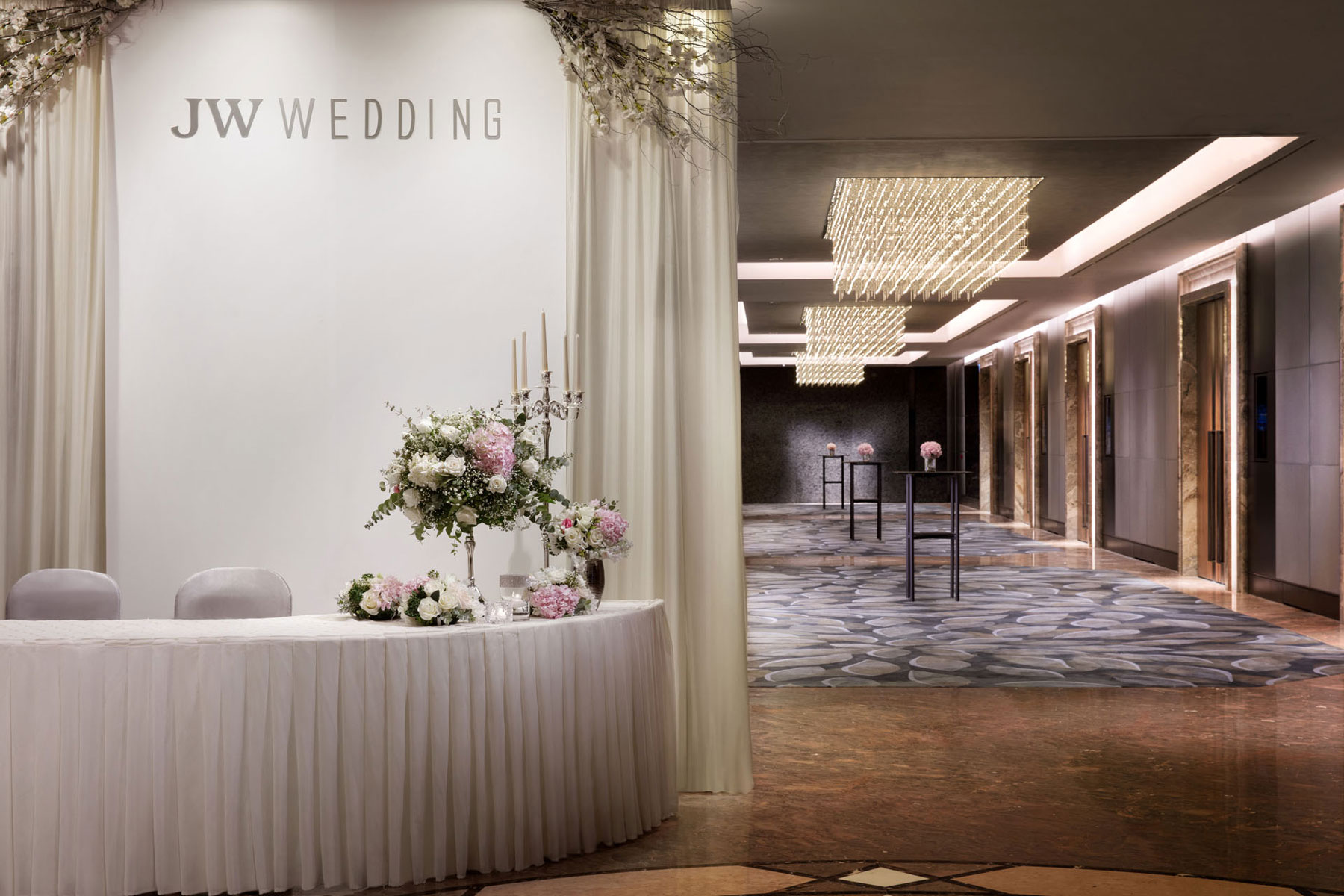 JW Marriott Hotel Hong Kong Wedding | Hong Kong Wedding Blog