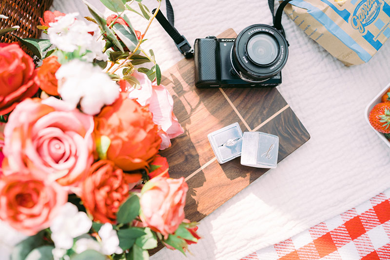 Michelle-Kwok-Photography-Hong-Kong-engagement-pre-wedding-picnic-outdoor-casual-romantic-Helena-Eugene-09  | Bride and Breakfast HK