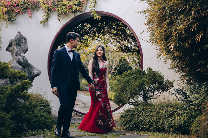 A Pinterest-Inspired Pre-Wedding Shoot With Seashore & Garden Themes! |  WeddingBazaar
