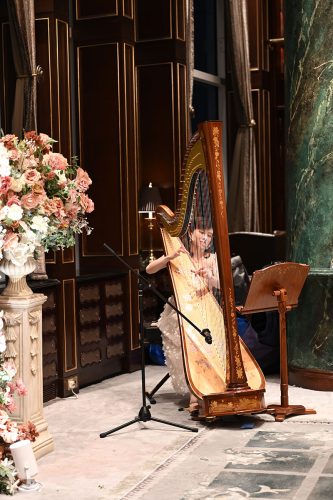 Harpist Arielle Wong
